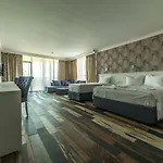 Baikal ホテル